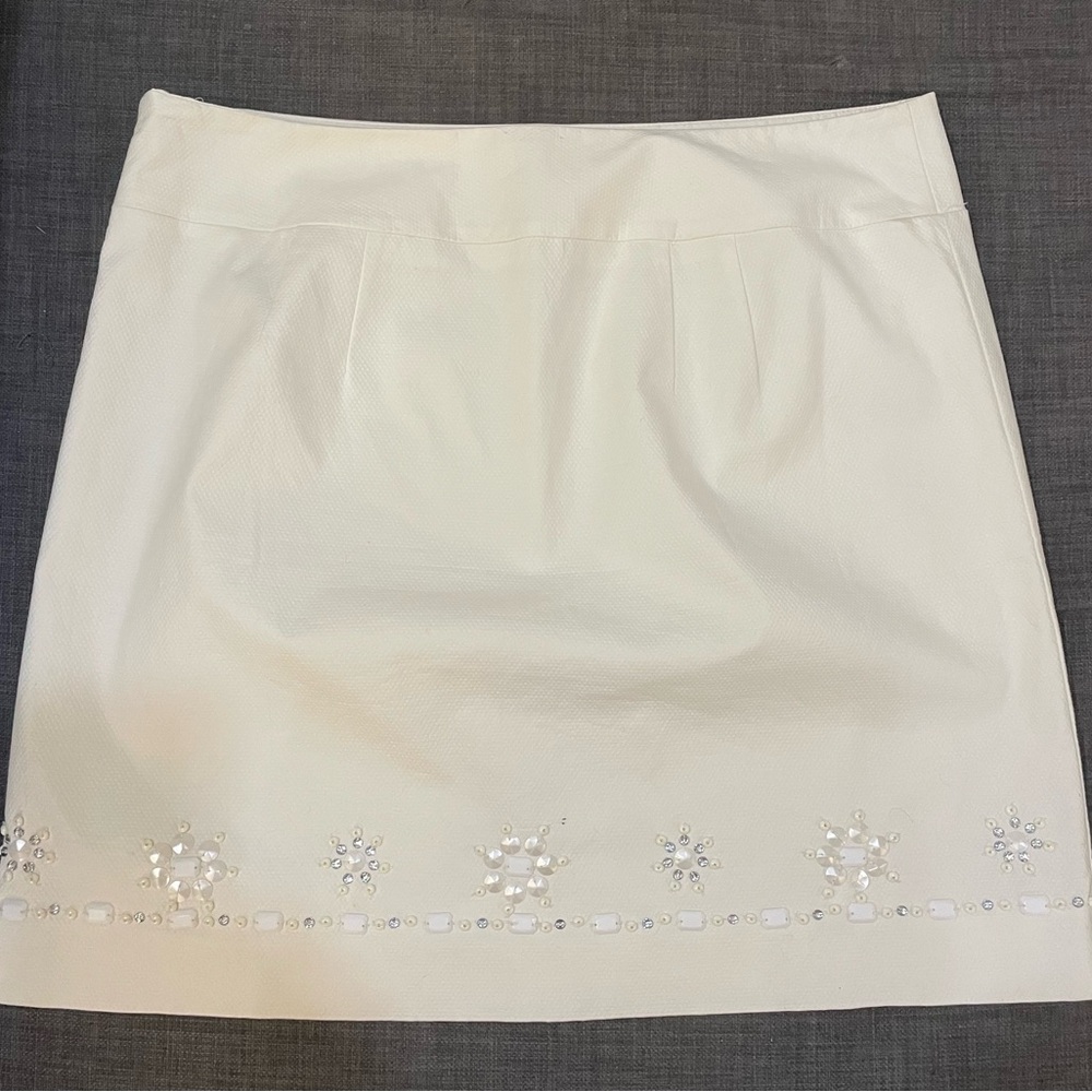 Women’s Ann Taylor Loft White Mini Skirt With Beaded & Sequin Accents - Size 8